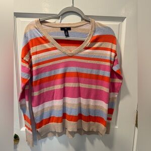Gap stripped v-neck sweater. Xsmall